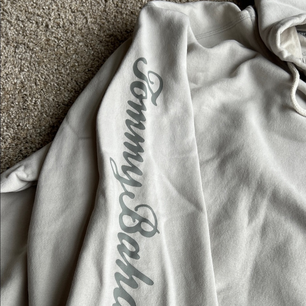 Tommy Bahama Kansas City Chiefs Hoodie EUC - Picture 5 of 7